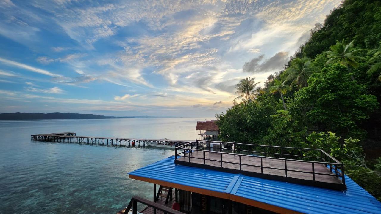 Terimakasih Homestay Pulau Mansuar Eksteriør billede