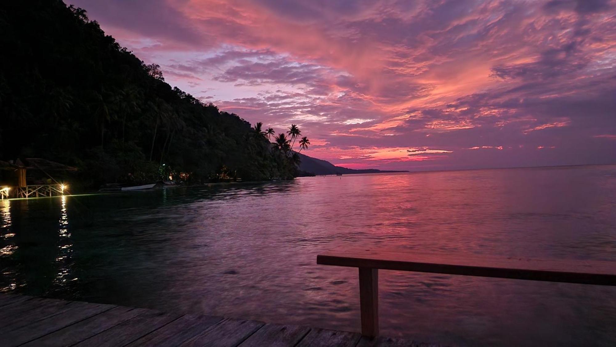 Terimakasih Homestay Pulau Mansuar Eksteriør billede