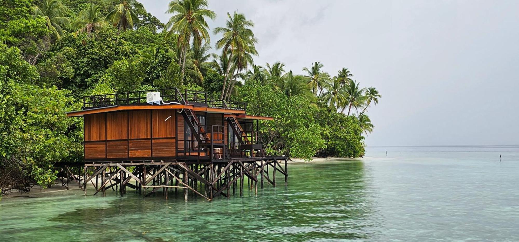 Terimakasih Homestay Pulau Mansuar Eksteriør billede